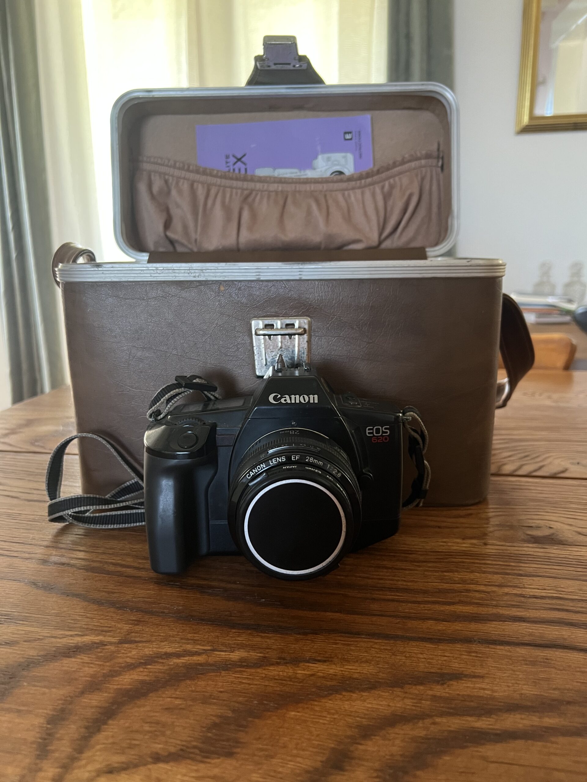Appareil photo Canon - débarras Rochefortais