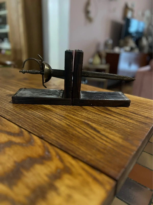 Serre-livres - debarras rochefortais