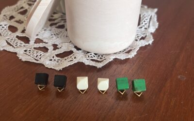 paires de boucles d’oreilles vintage