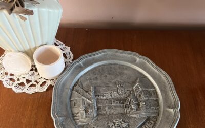 Assiette decorative en etain