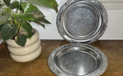 Lot plateaux en métal