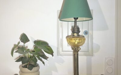 Lampe de bureau en laiton