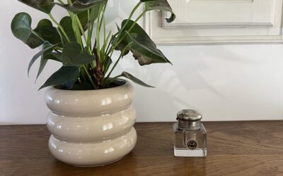 Encrier ancien en verre