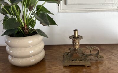 Bougeoir à main ancien