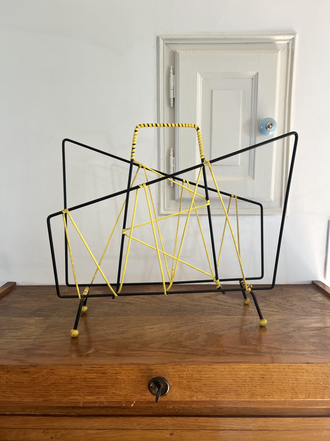 Porte revues scoubidou - debarras rochefortais